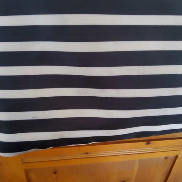 Kate Spade Black and White Stripe Barbara Duffle GUC - Picture 12 of 15